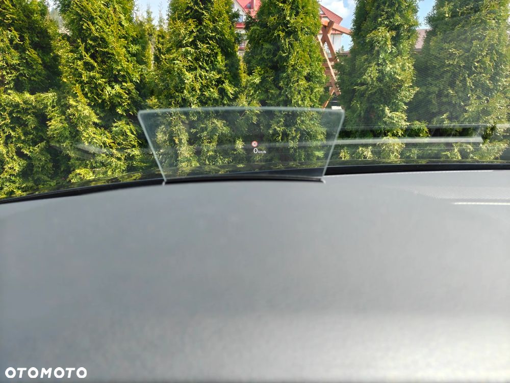 Volkswagen Tiguan - 18