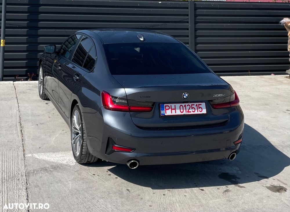 BMW Seria 3 330e Aut. Luxury Line - 5