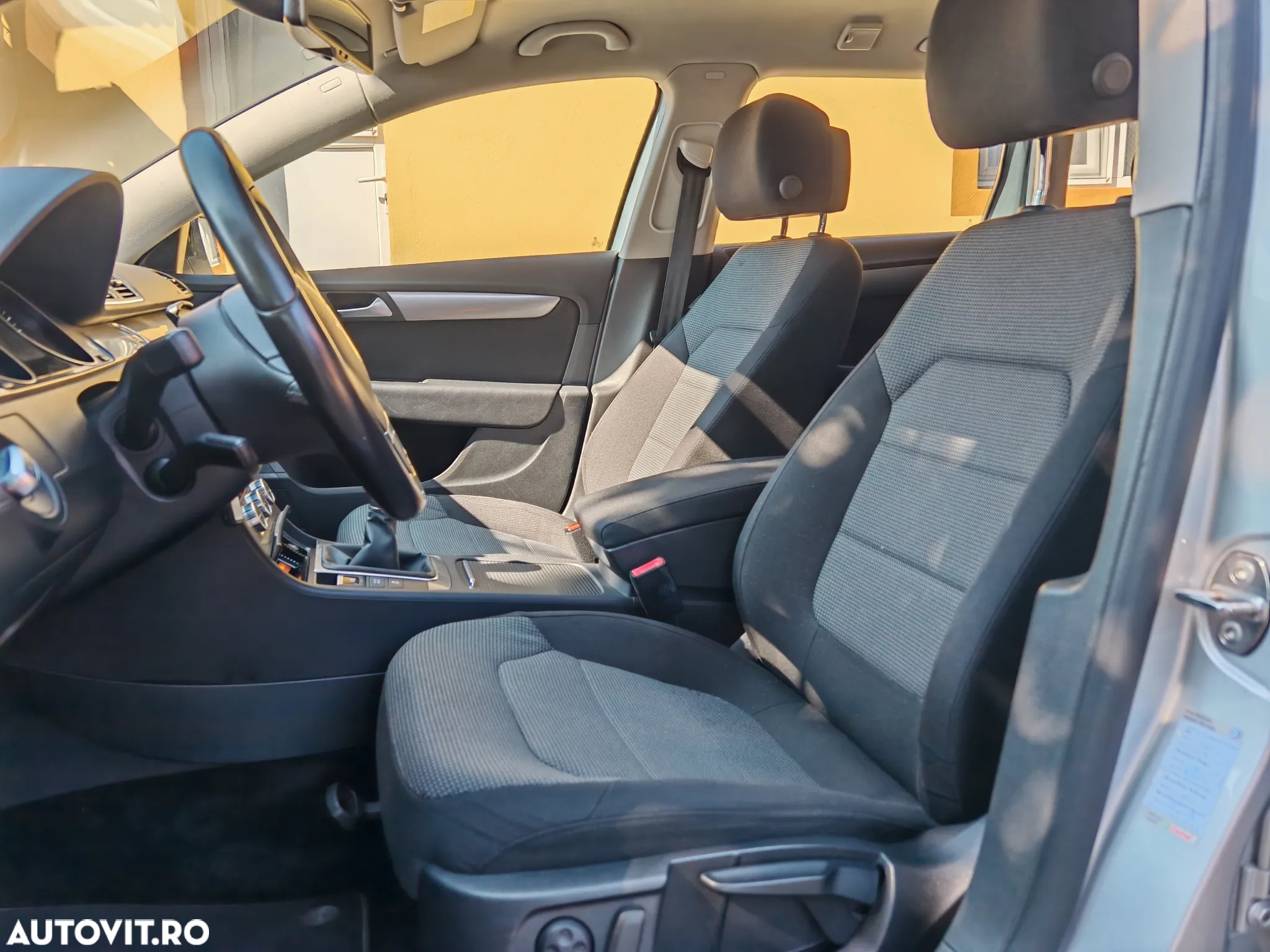 Volkswagen Passat Variant 2.0 TDI BlueMotion Technology Business Edition - 16