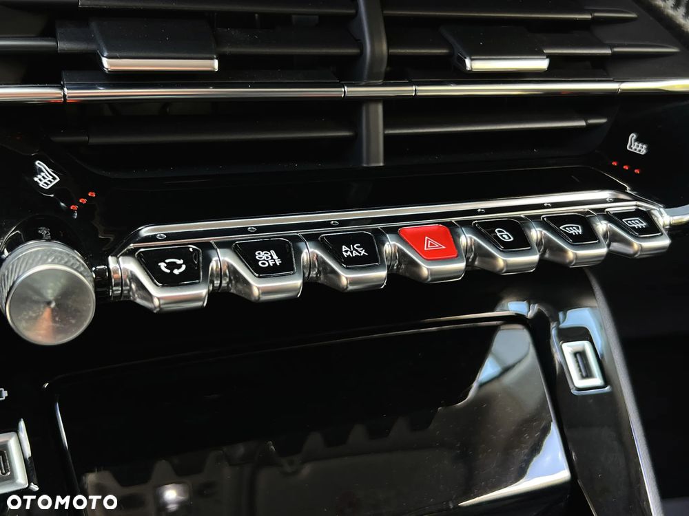 Peugeot 2008 1.5 BlueHDi Allure Pack S&S EAT8 - 30