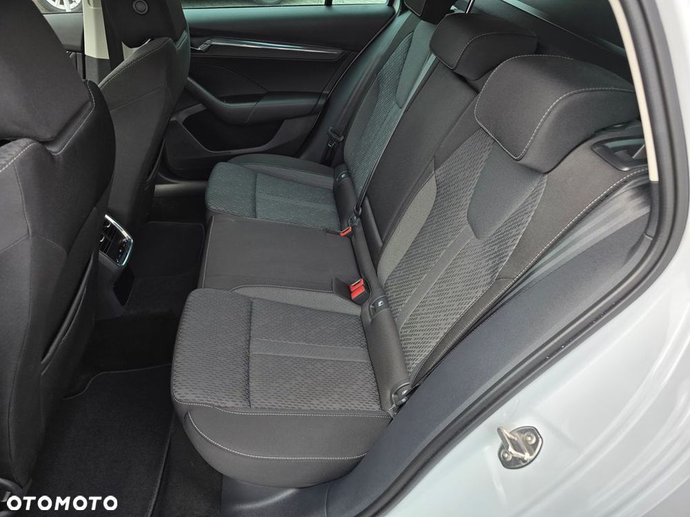 Skoda Octavia 1.5 TSI e-Tec Style DSG - 10