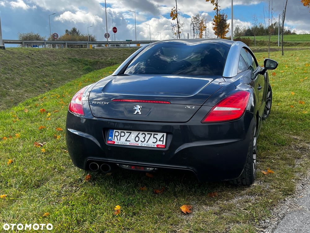Peugeot RCZ - 8