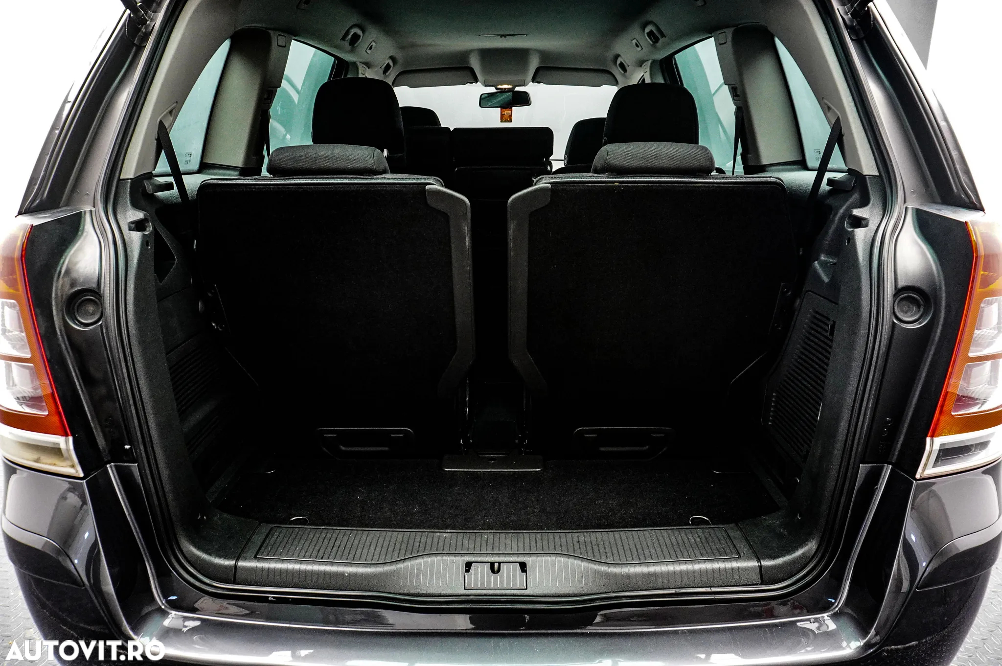 Opel Zafira 1.7 CDTI Essentia - 25