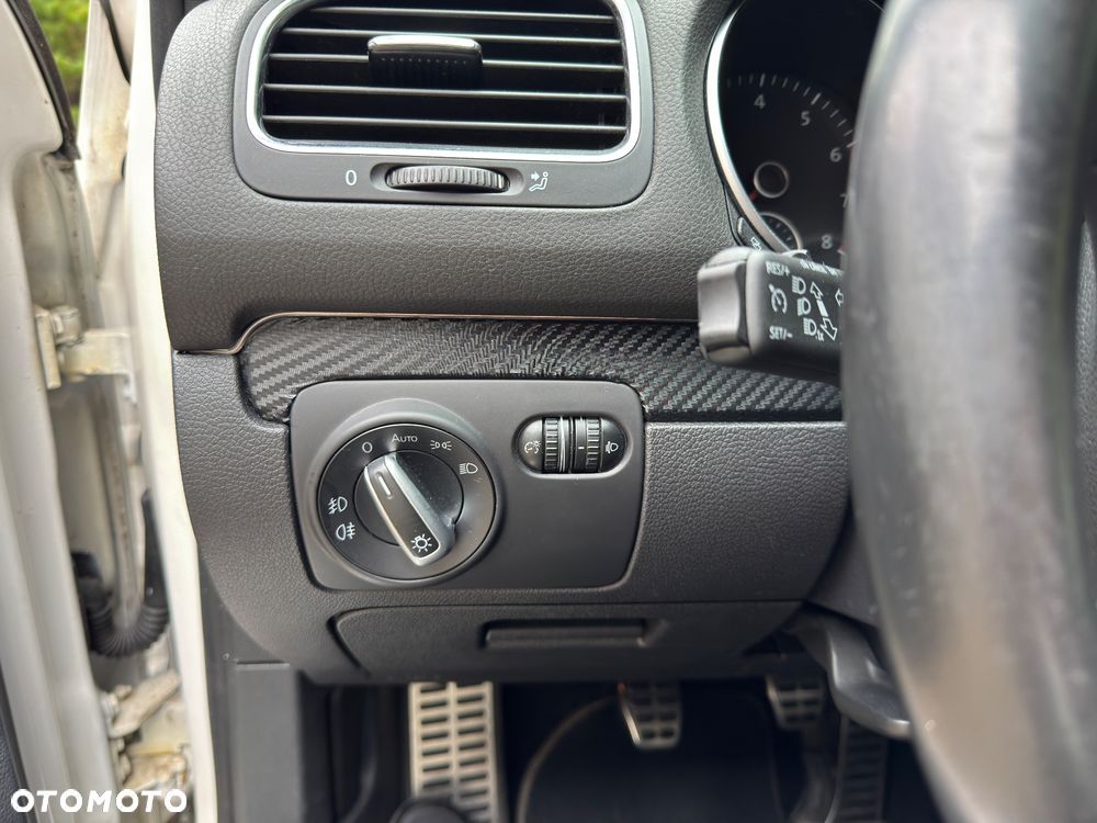 Volkswagen Golf - 14