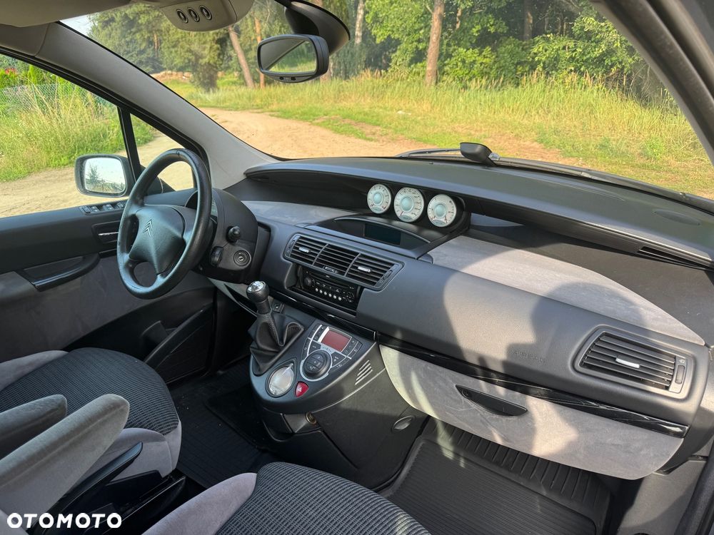 Citroën C8 2.0 16V Confort - 30