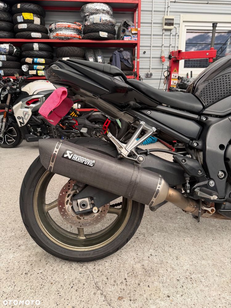 Yamaha FZ - 15