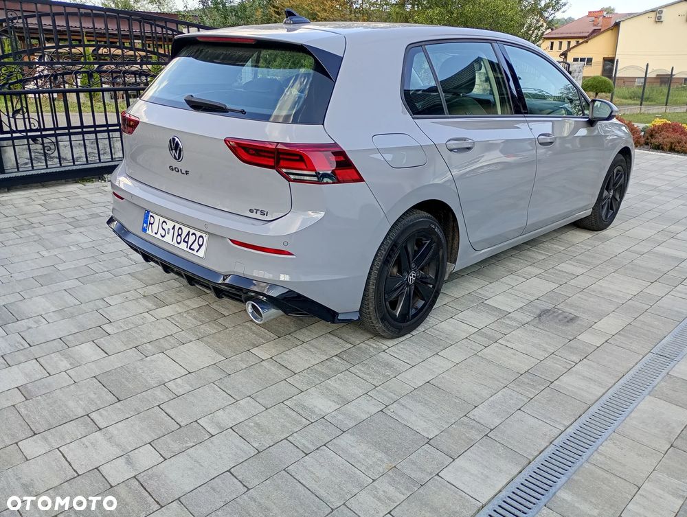 Volkswagen Golf 1.0 eTSI OPF DSG Life - 1