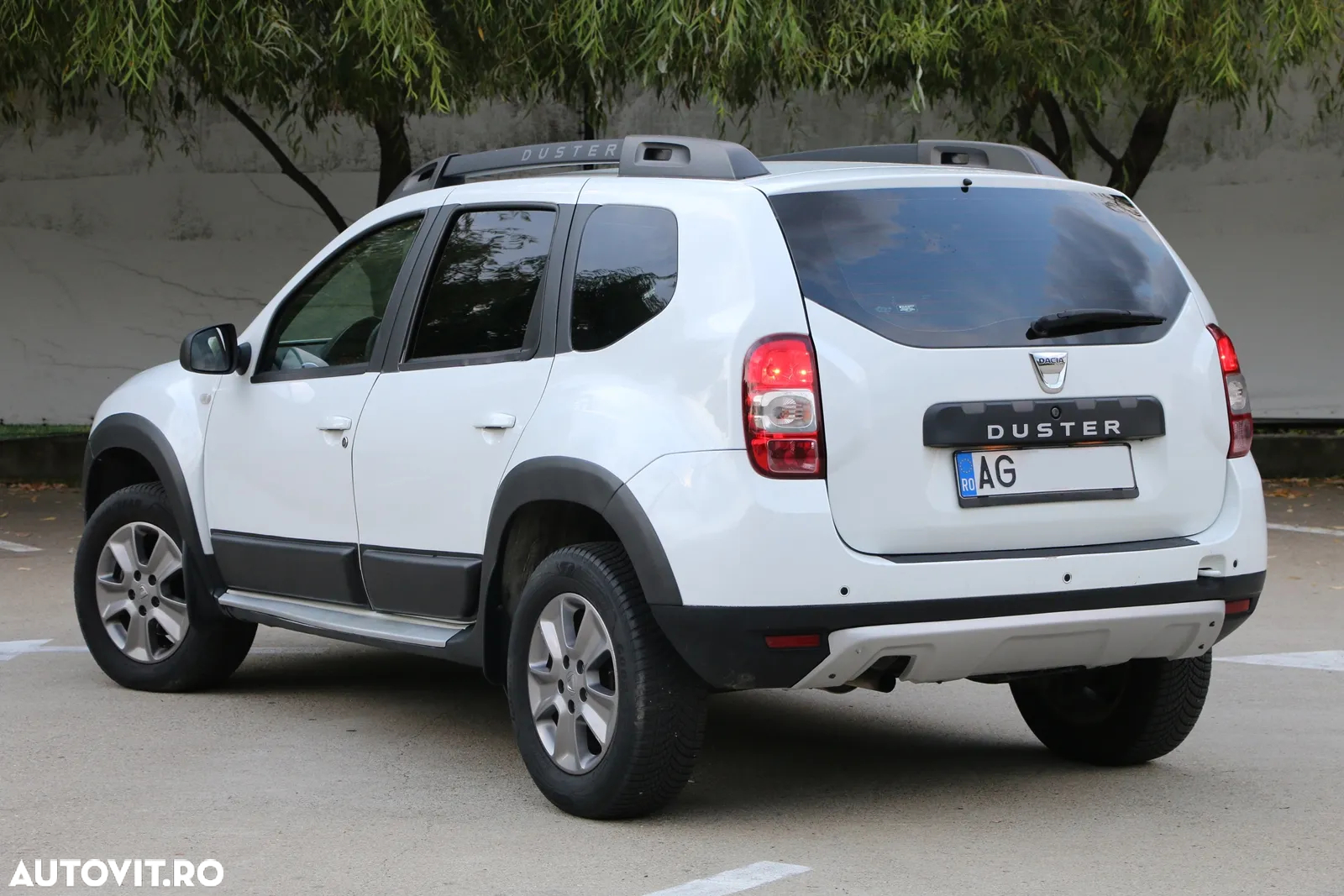Dacia Duster 1.5 dCi 4x2 Laureate - 3