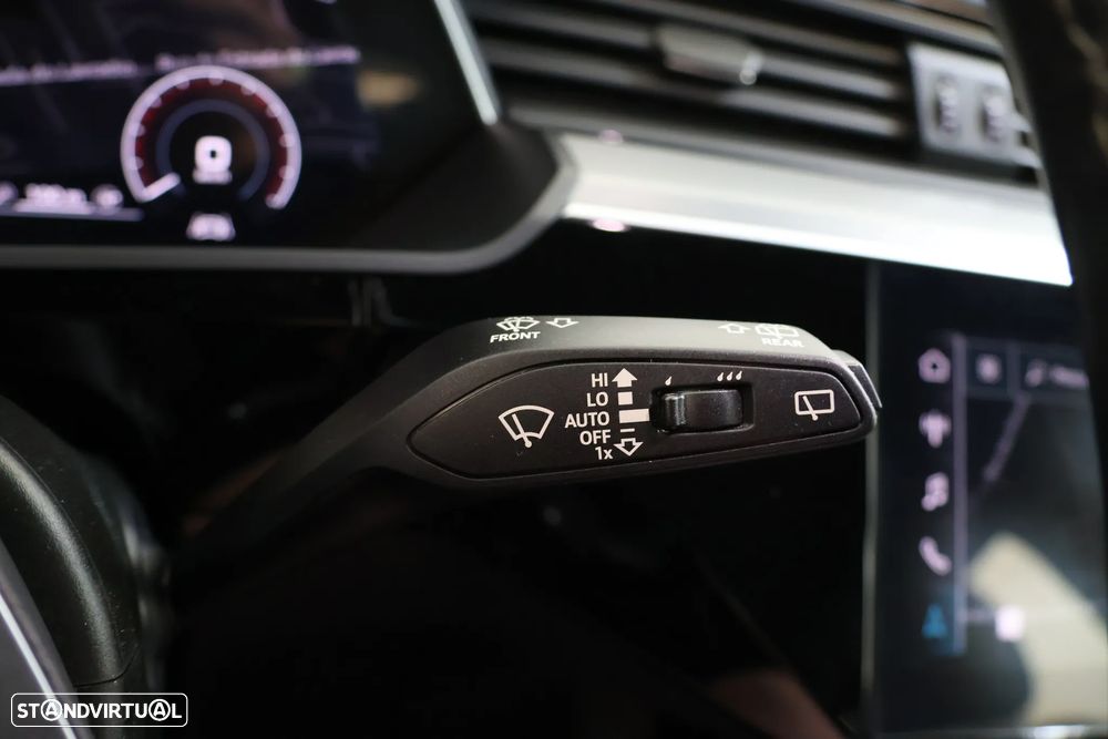 Audi e-tron 55 quattro S line - 15