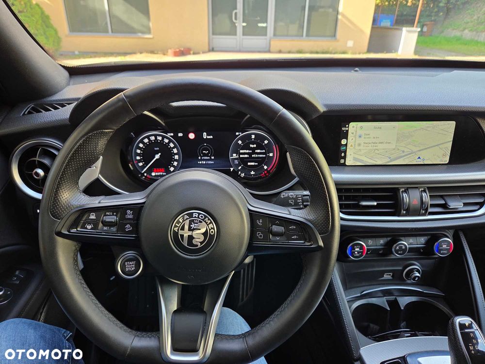 Alfa Romeo Stelvio - 11