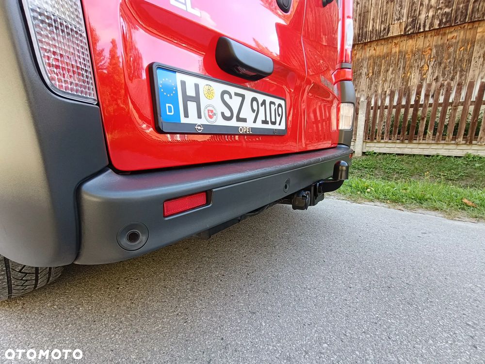 Opel Vivaro - 8