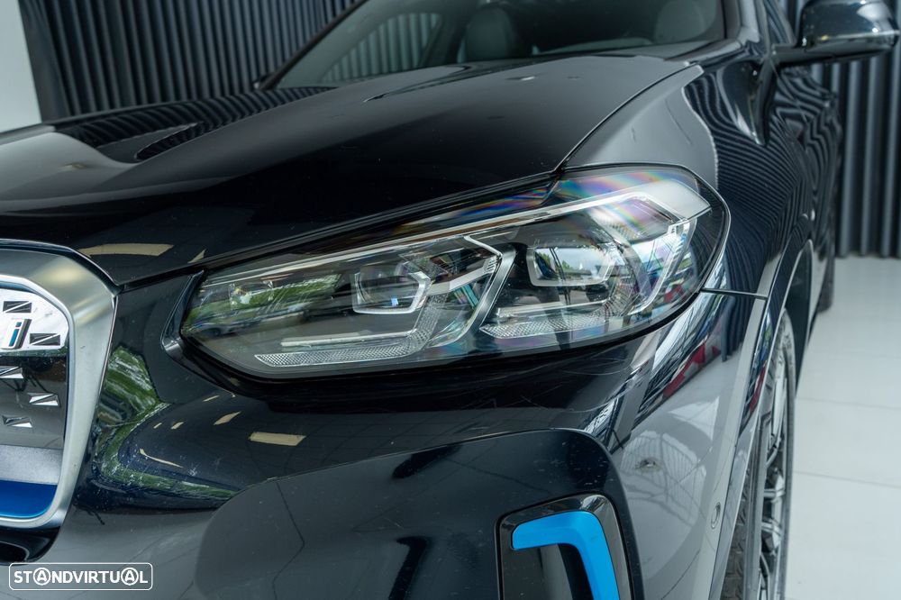 BMW iX3 M Sport Inspiring - 43