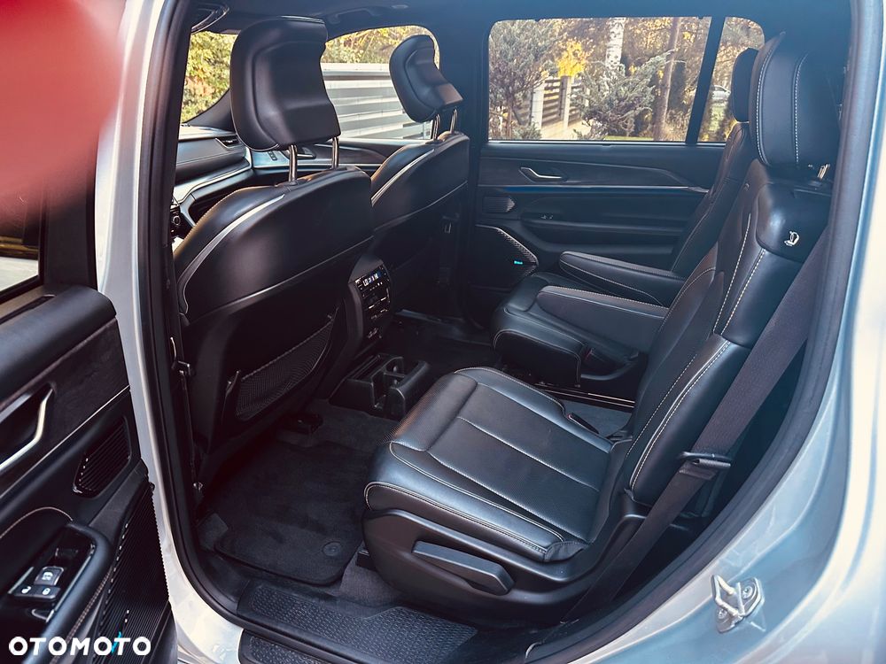 Jeep Grand Cherokee 5.7 V8 HEMI 4WD Automatik Overland - 29