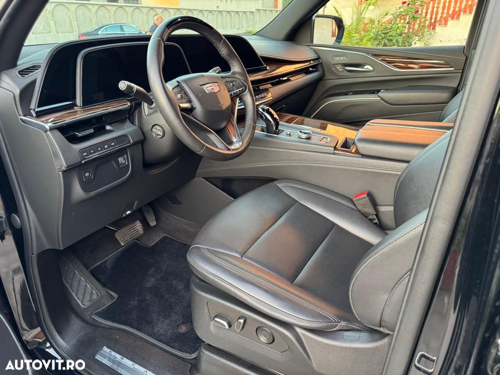 Cadillac Escalade - 5