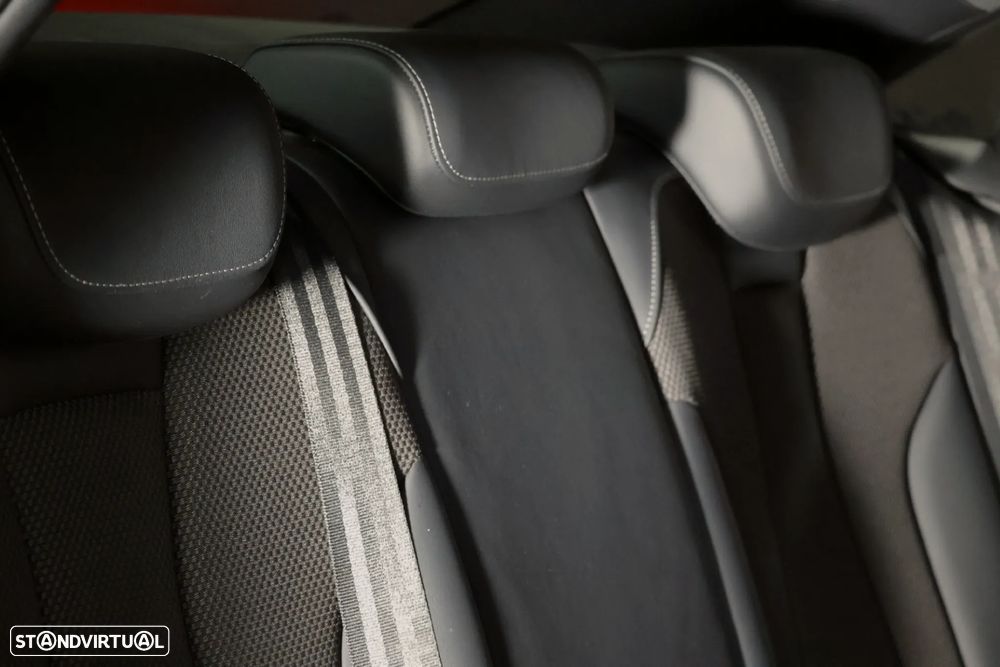 Audi A3 Limousine 30 TFSI S-line - 13