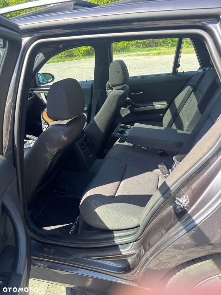 BMW Seria 3 320i - 9