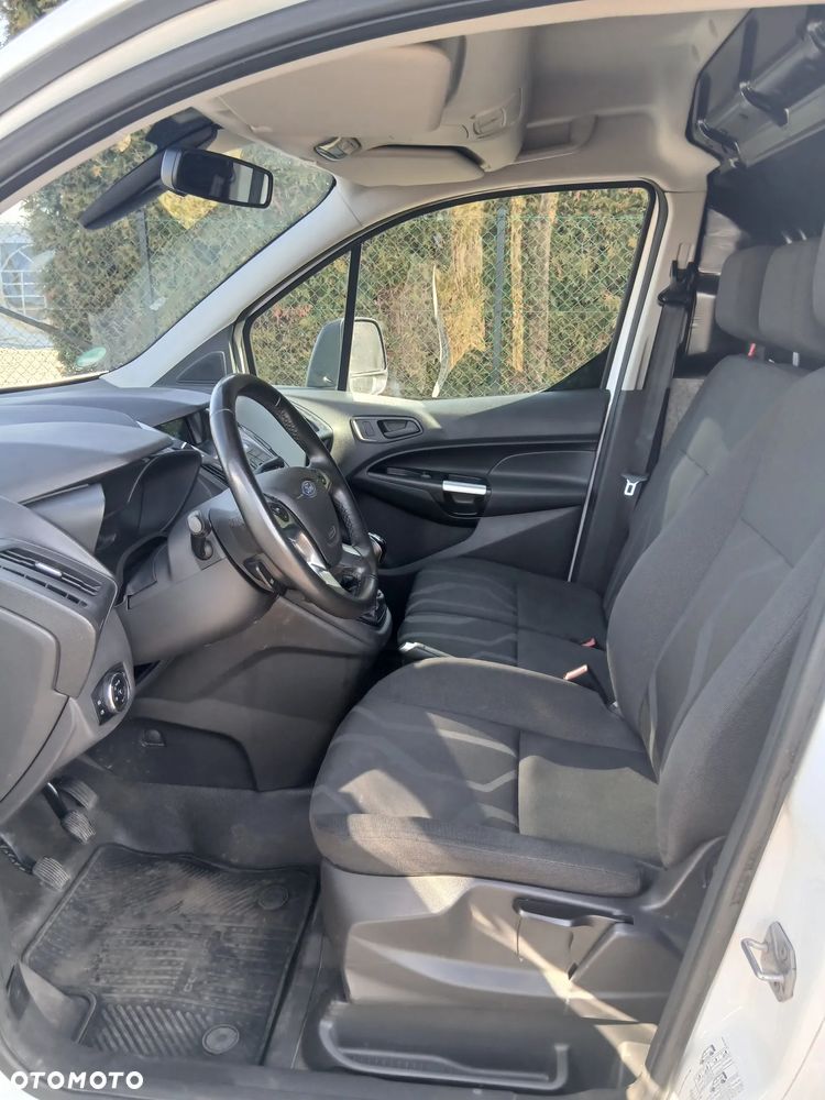 Ford Transit Conect - 12