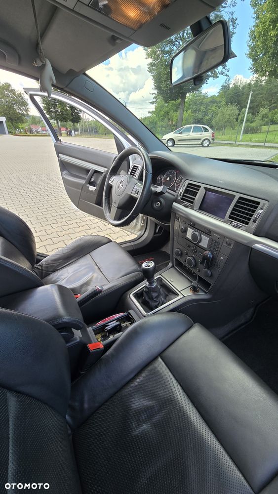 Opel Vectra 1.9 CDTI Cosmo - 27