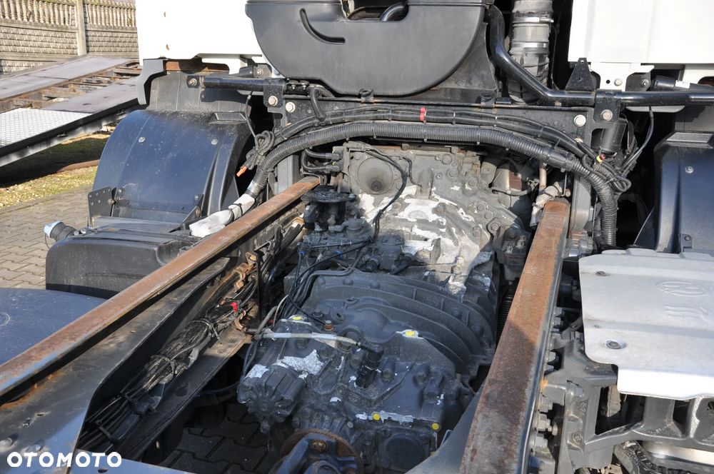 DAF CF 370 6x2 - 5