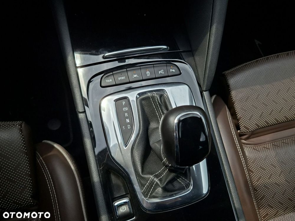 Opel Insignia 2.0 T 4x4 Exclusive S&S - 29