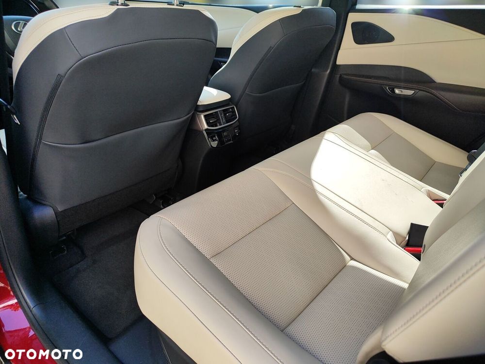 Lexus RX - 12