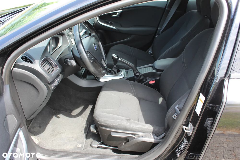 Volvo V40 T2 Summum - 12