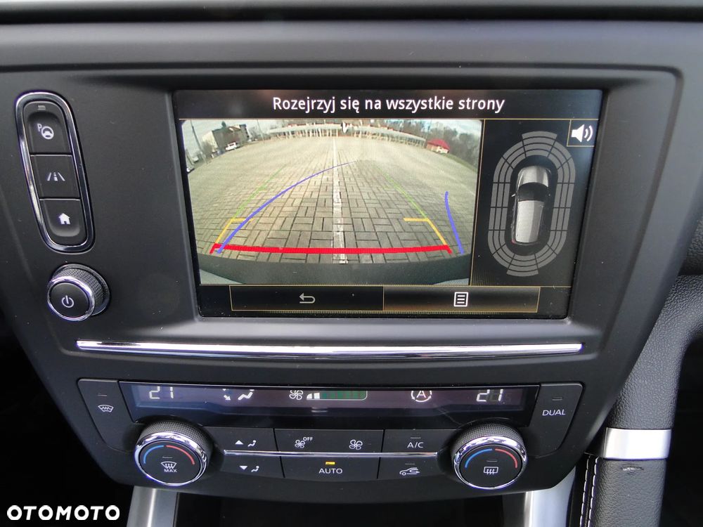 Volkswagen Passat 2.0 TDI BlueMotion Technology Highline - 30