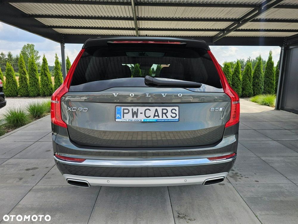Volvo XC 90 - 8