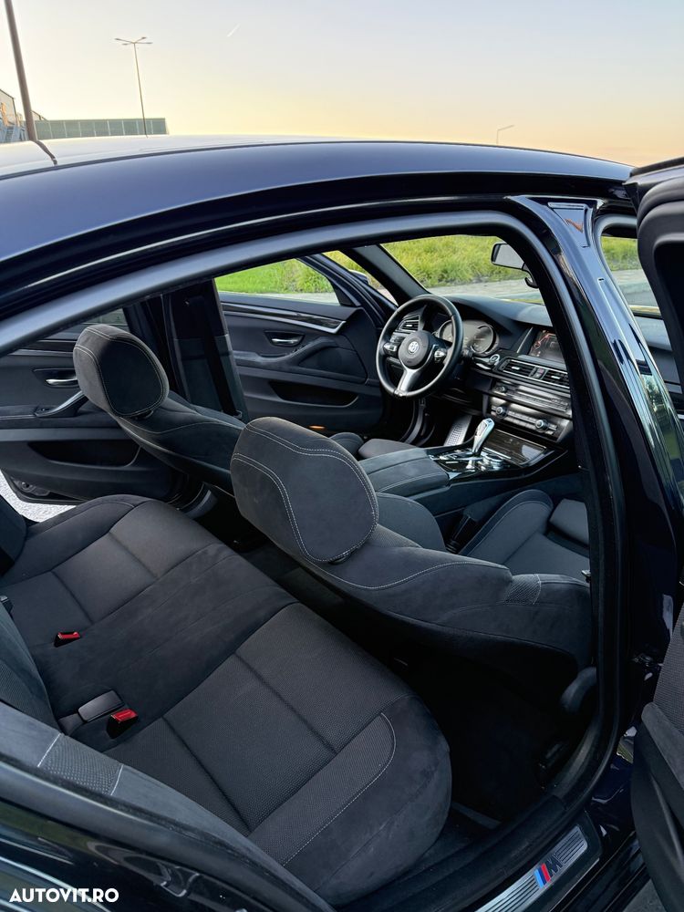 BMW Seria 5 520d xDrive AT - 11