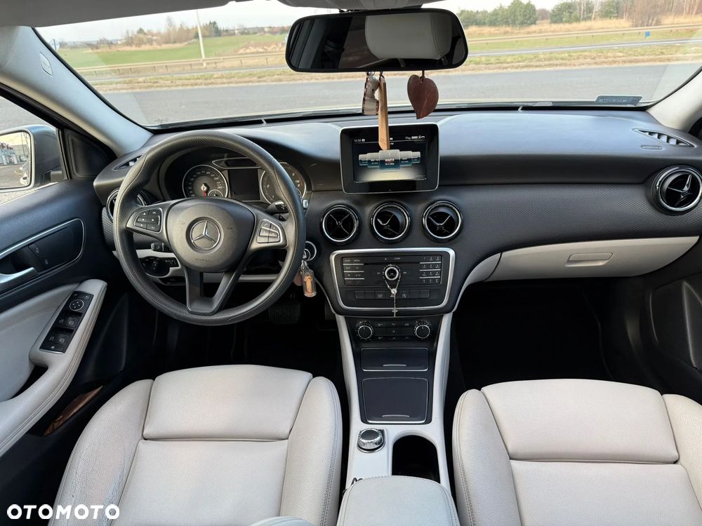 Mercedes-Benz Klasa A 180 d 7G-DCT Activity Edition - 8