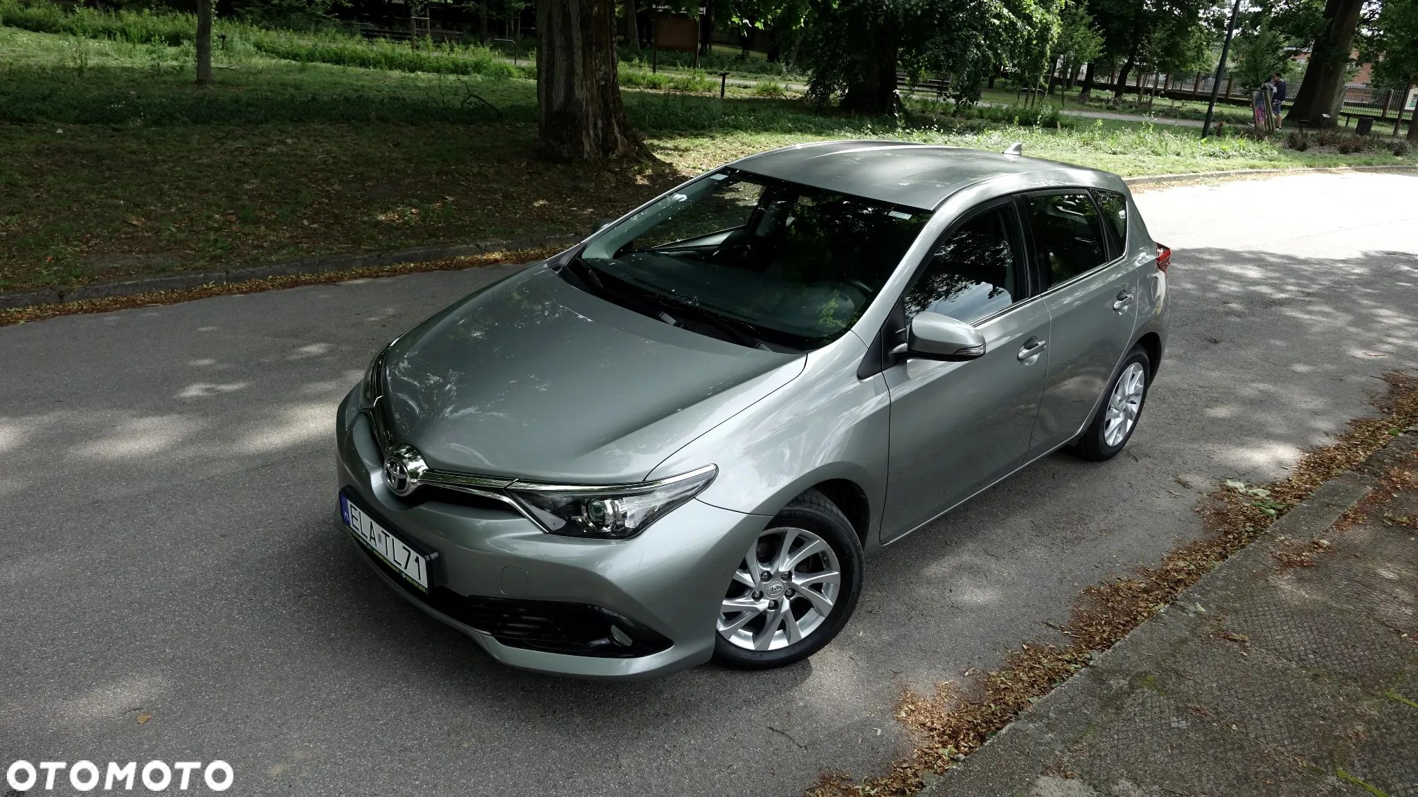 Toyota Auris 1.33 VVT-i Comfort - 1