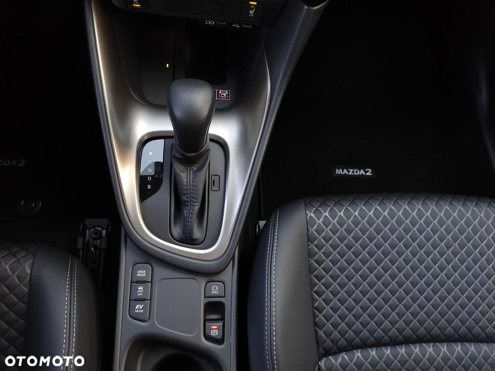 Mazda 2 - 24