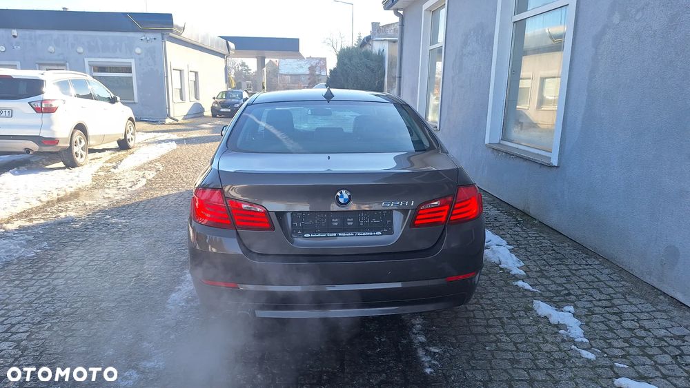 BMW Seria 5 528i Sport-Aut Luxury Line - 5