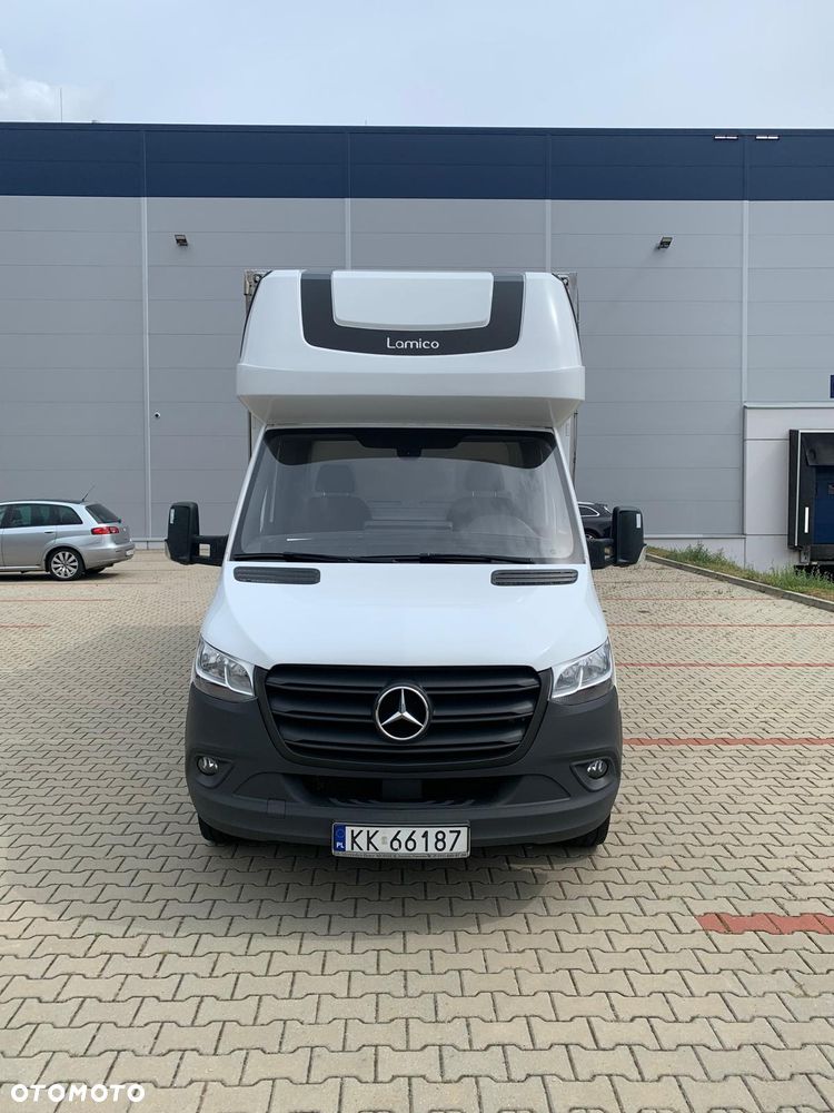 Mercedes-Benz Sprinter - 1