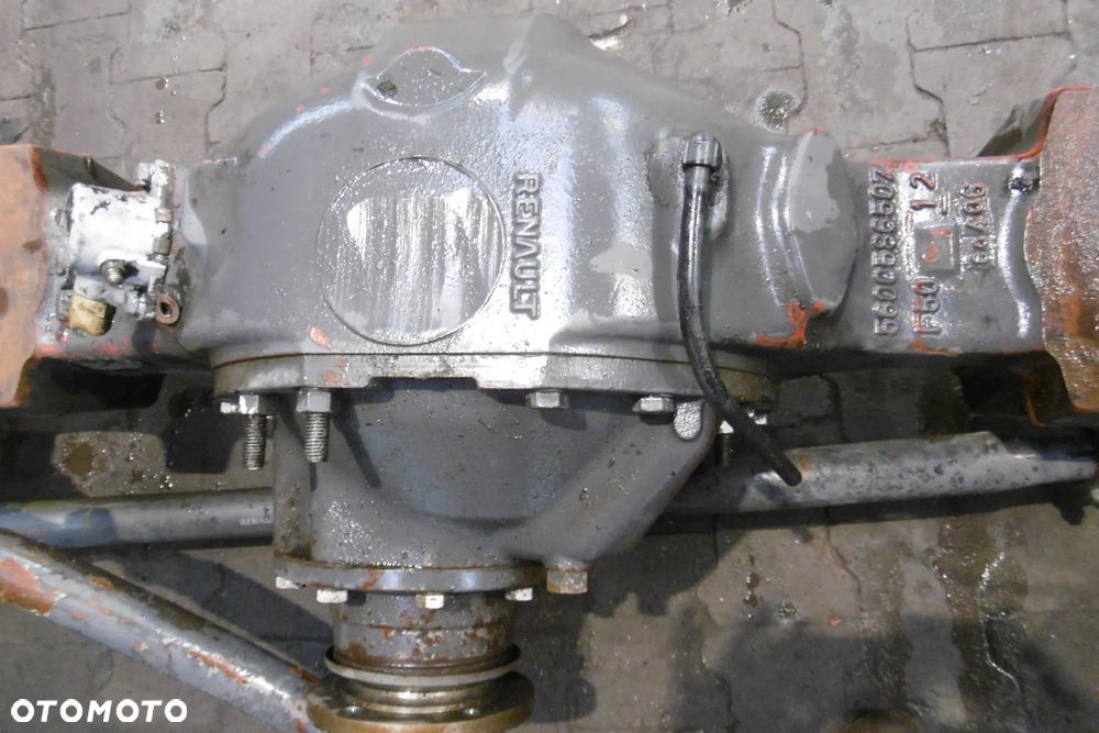 Zwolnica piasta zwrotnica Renault Kerax 4x4 6x6 8x8 - 5