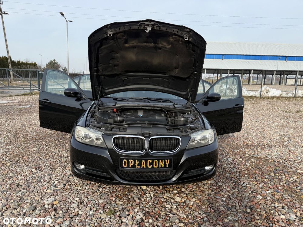 BMW Seria 3 318d DPF Edition Exclusive - 26
