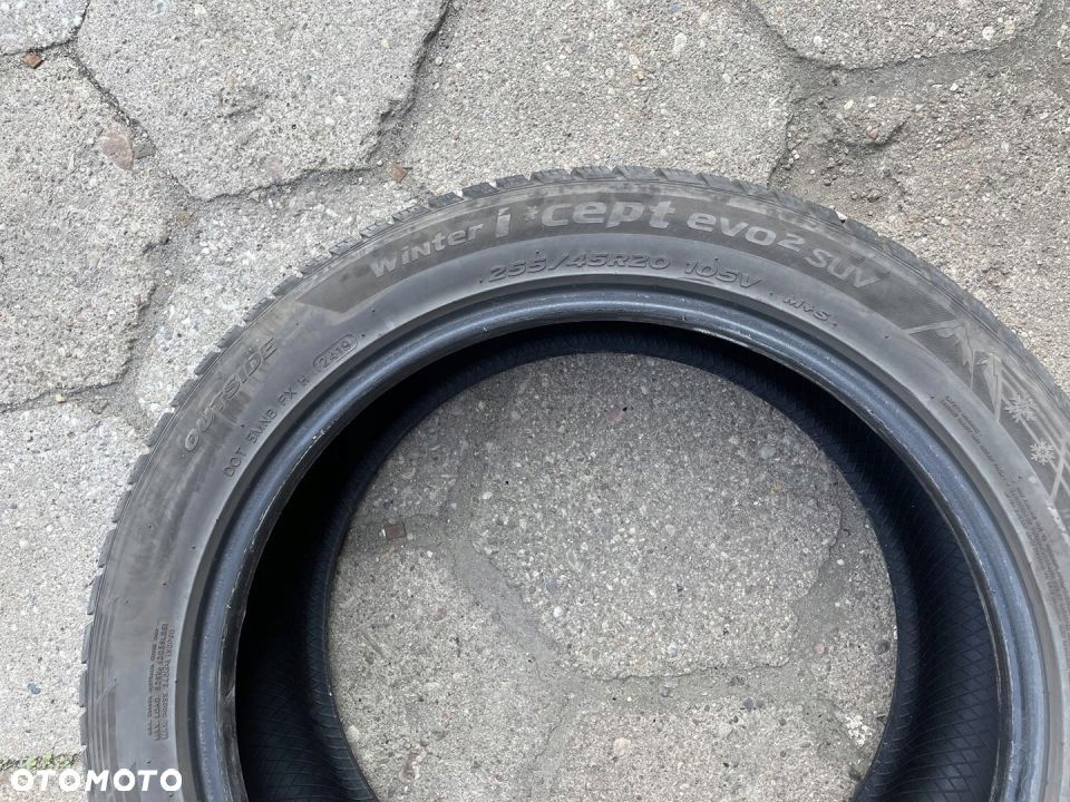 25545R20 Hankook Winter I-Cept Evo 2 SUV 6,8mm - 7
