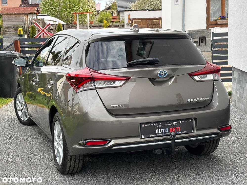 Toyota Auris 1.8 HSD Prestige NAVI - 27