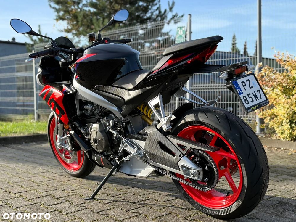 Aprilia Tuono - 10
