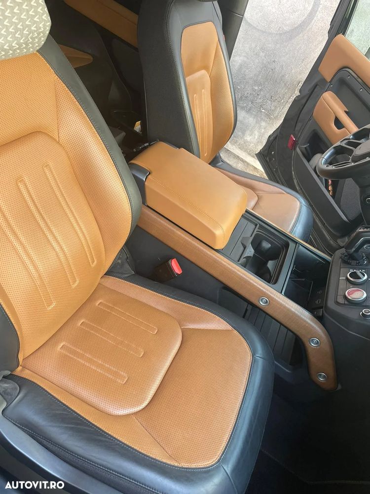 Land Rover Defender 90 3.0 D300 MHEV X - 19