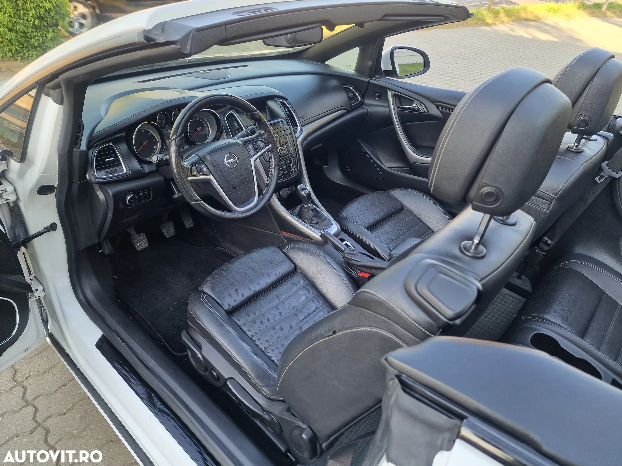 Opel Cascada 2.0 CDTI ECOTEC Start/Stop Cabriolet - 9