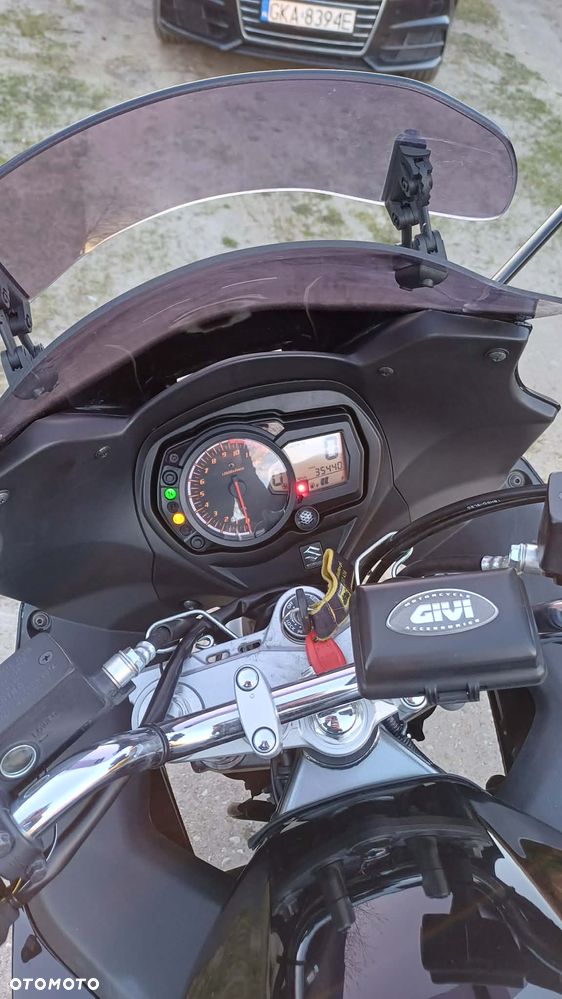 Suzuki GSX - 9