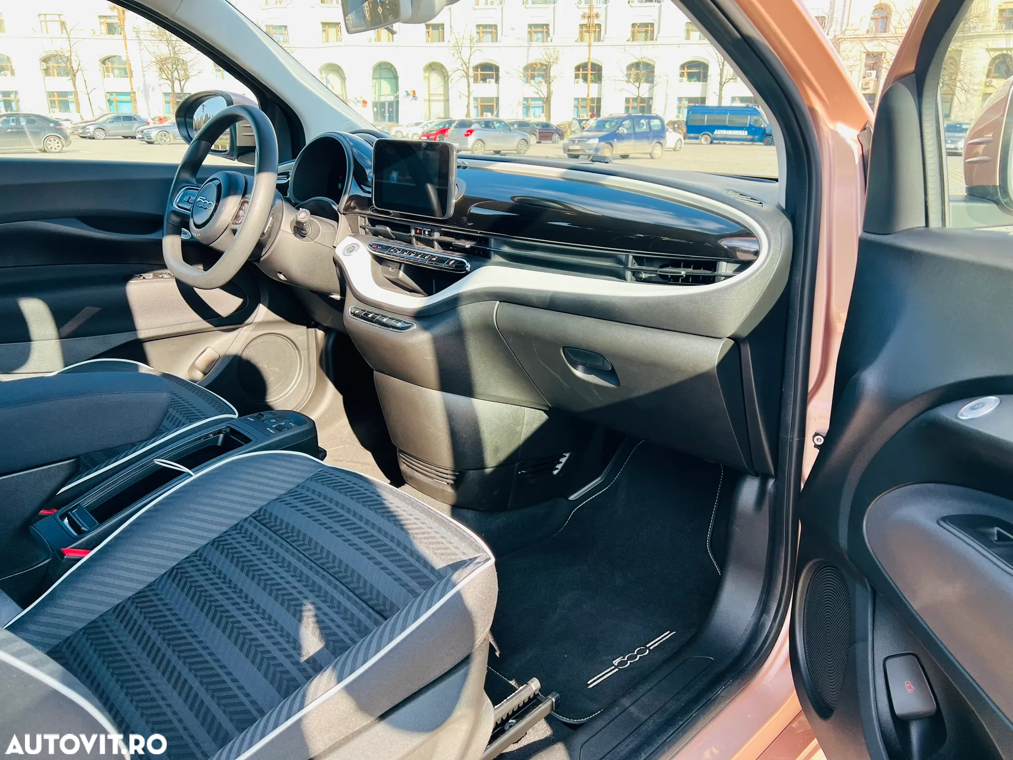 Fiat 500 500e Action - 14