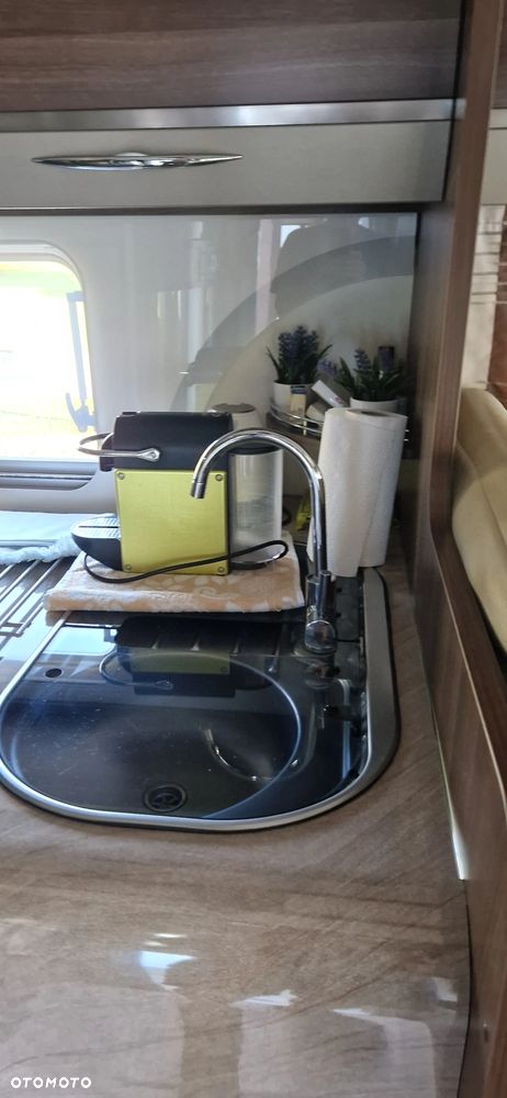 Burstner ELEGANCE 821i - 17