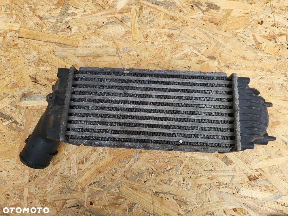 Chłodnica intercooler Peugeot 307 / Citroen C4 1.6 HDI - 4