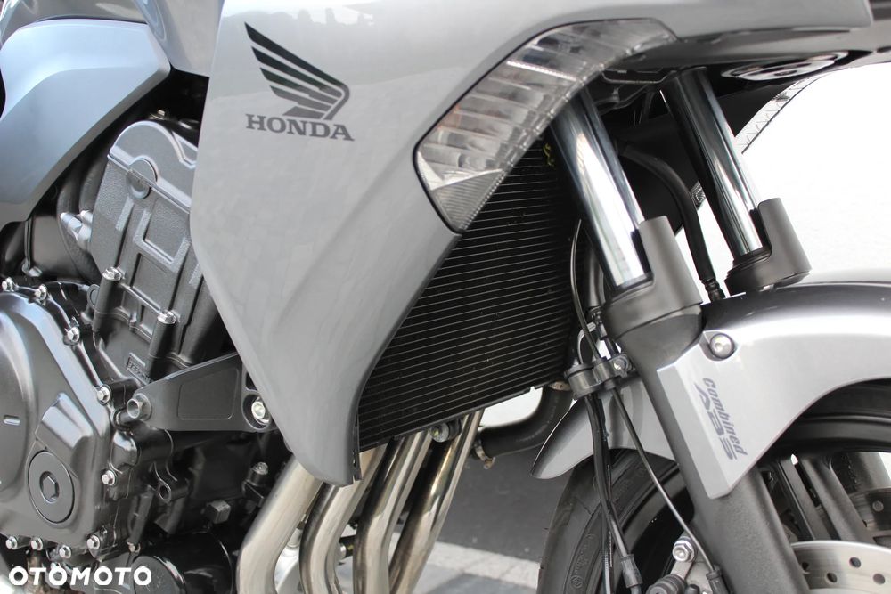 Honda CBF - 26