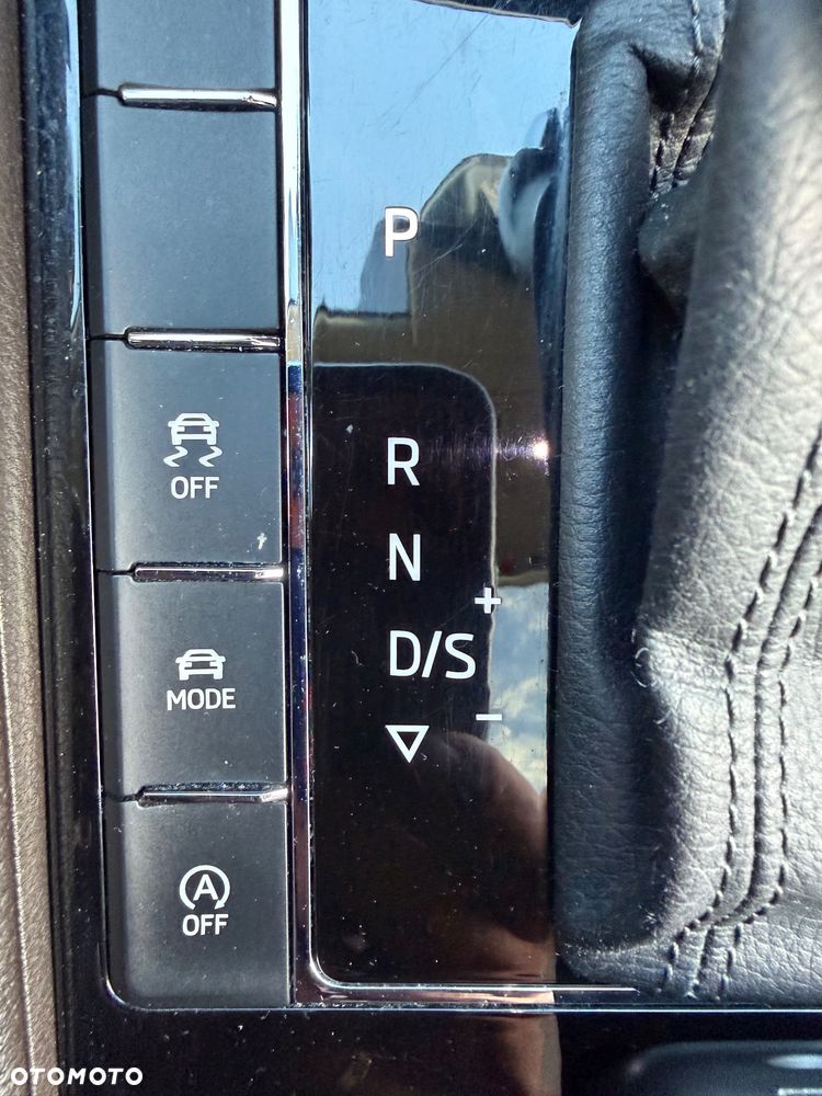 Skoda Superb 2.0 TDI 4x4 L&K DSG - 28