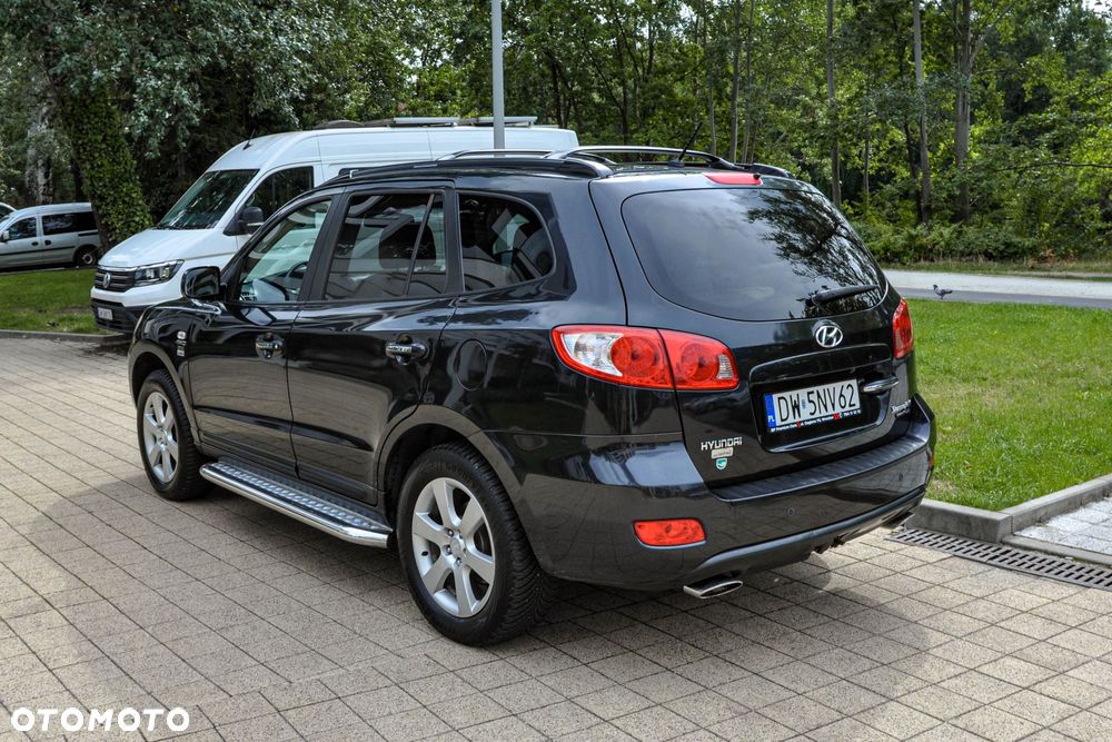 Hyundai Santa Fe - 3