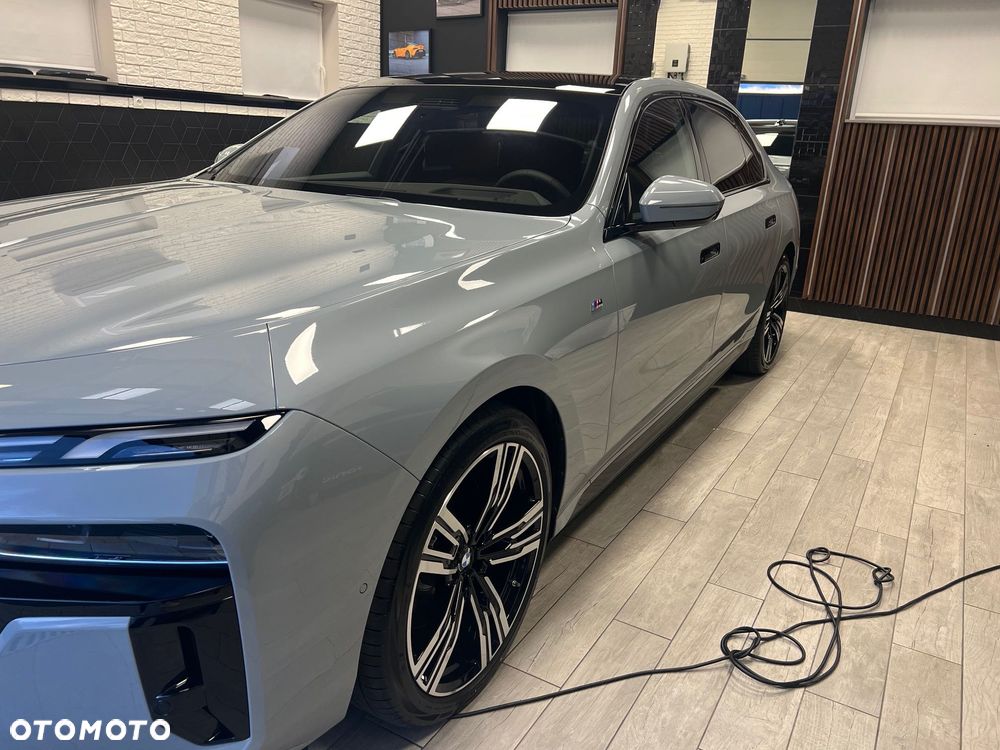 BMW Seria 7 - 2