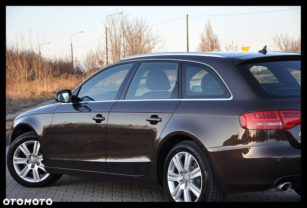 Audi A4 Avant 3.0 TDI DPF quattro S line Sportpaket (plus) - 11